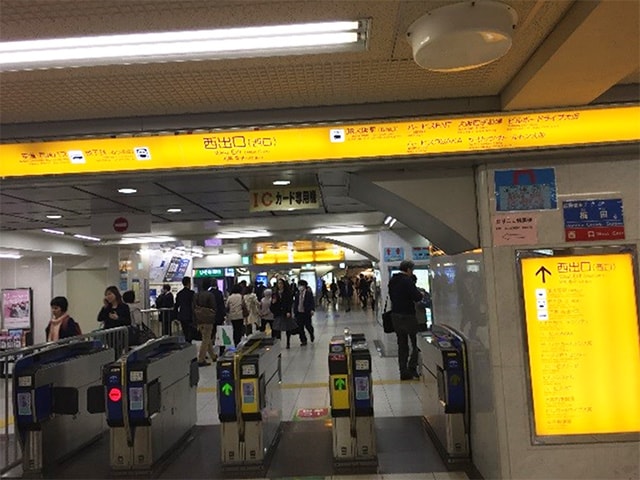 阪神梅田駅　西口改札