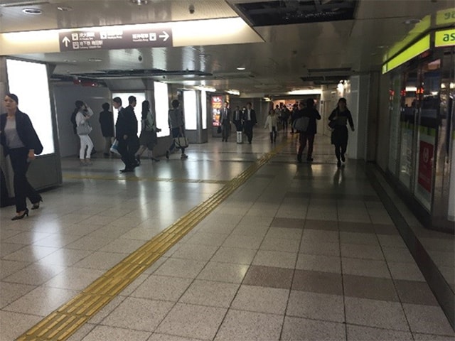 四ツ橋西梅田駅・阪神梅田駅・ＪＲ北新地駅　コンビニ