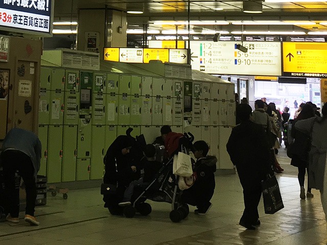  JR新宿駅南口(LUMINE 2の斜め横)
